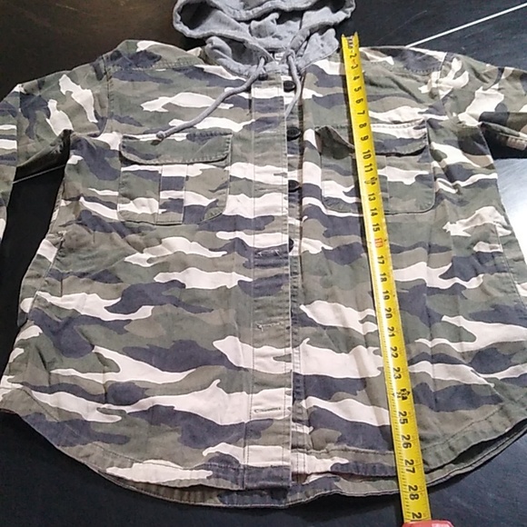 H&M Button-Up Camouflage Jacket Hoodie - Picture 9 of 10